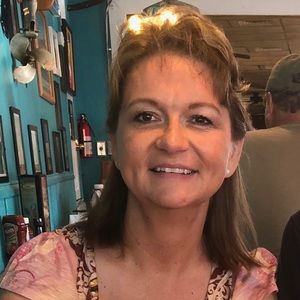 Meet your Posher, Lori